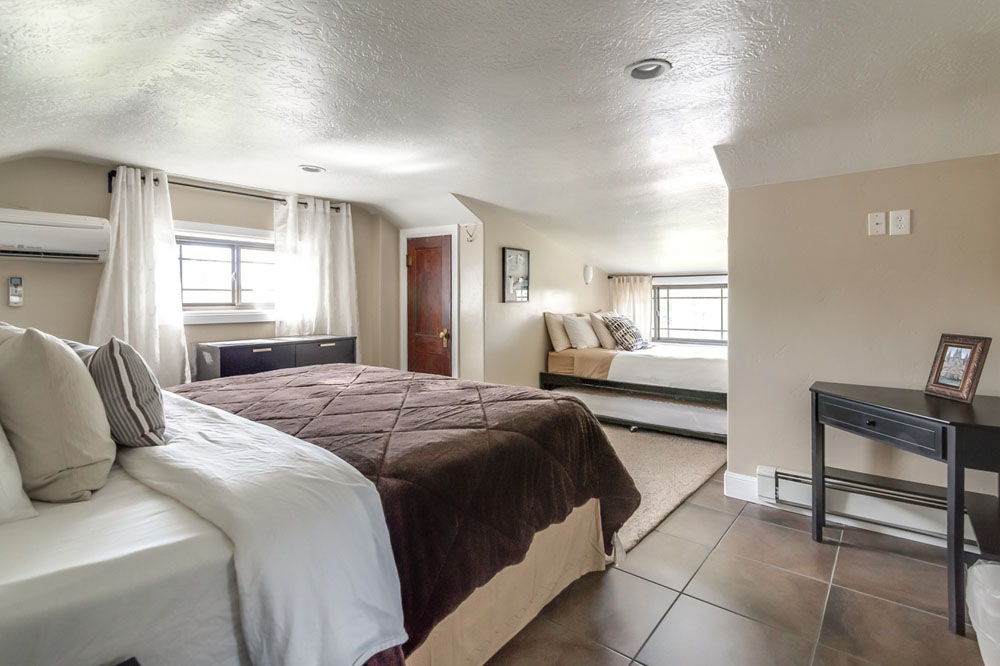 Aspenwood Manor Bavarian Loft